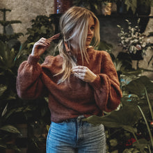 Last inn bildet i Galleri-visningsprogrammet, Marys Pullover // de